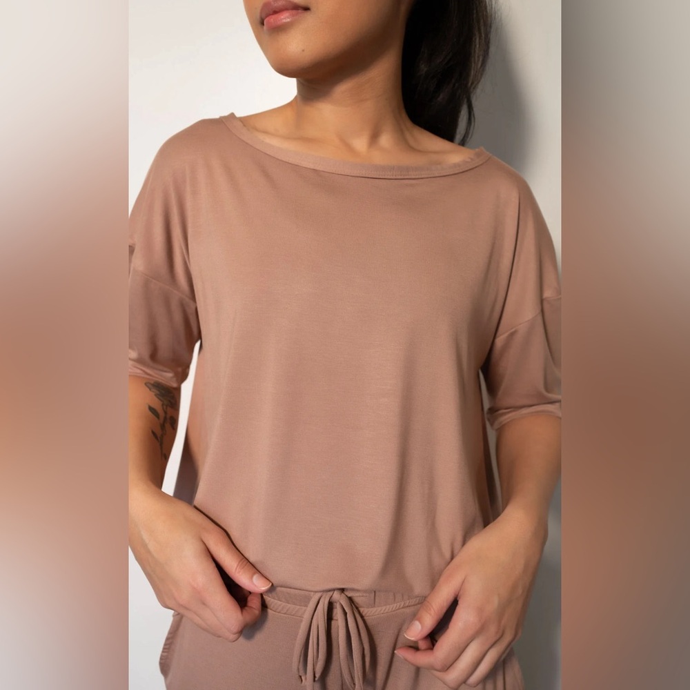 Giapenta Hamptons Cozyknit Everyday Lounge Tee in Smokey Quartz